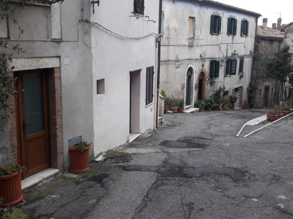 appartamento in vendita a Manciano in zona Saturnia