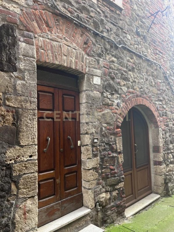 appartamento in vendita a Manciano in zona Montemerano