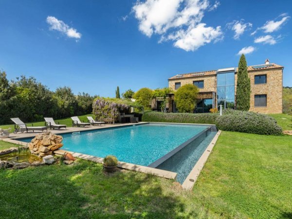 casa indipendente in vendita a Manciano