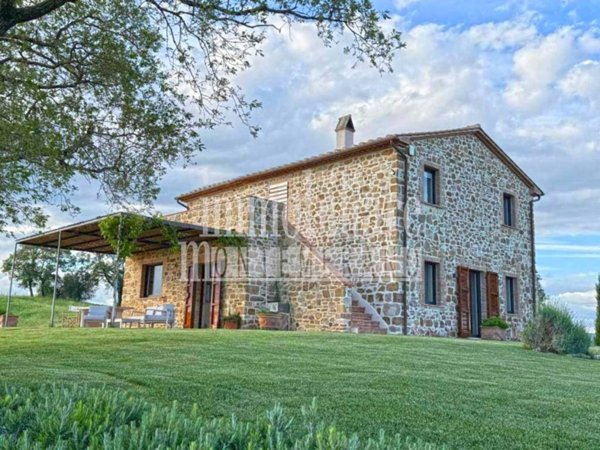 casa indipendente in vendita a Manciano in zona Montemerano