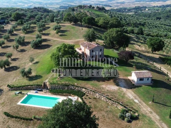 casa indipendente in vendita a Manciano in zona Montemerano