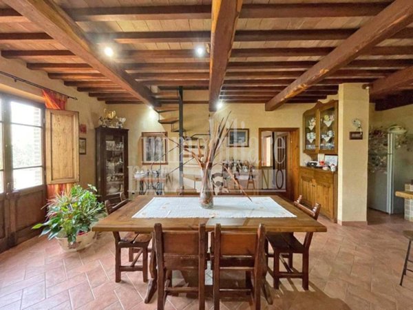 casa indipendente in vendita a Manciano in zona Montemerano