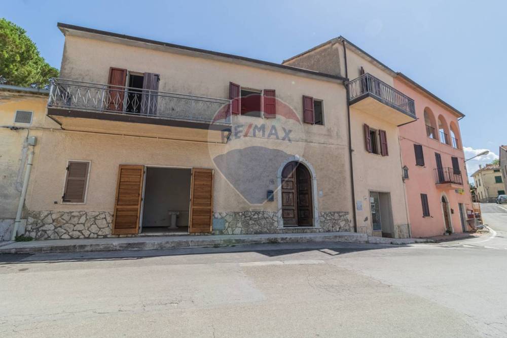 appartamento in vendita a Manciano in zona Poggio Murella