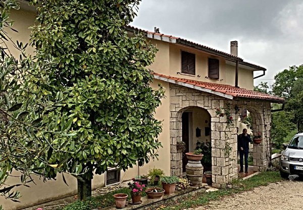 casa indipendente in vendita a Manciano in zona Poggio Murella