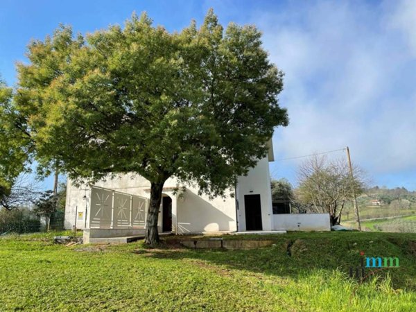 casa indipendente in vendita a Manciano in zona Saturnia