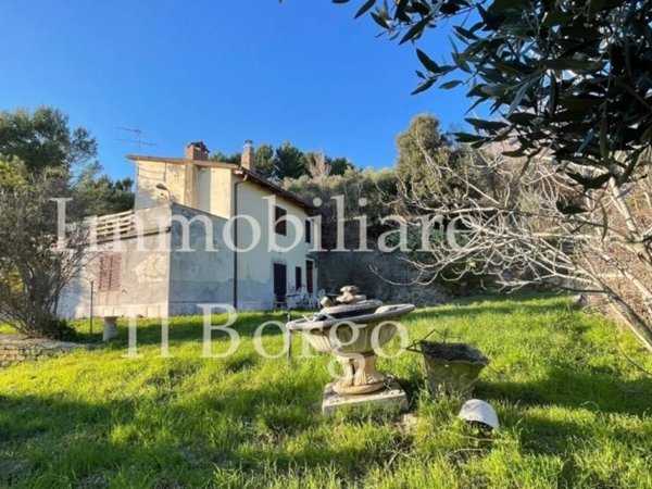 casa indipendente in vendita a Manciano