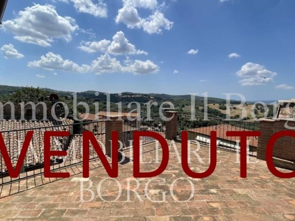 appartamento in vendita a Manciano in zona Montemerano