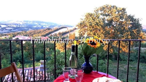 appartamento in vendita a Manciano in zona Saturnia