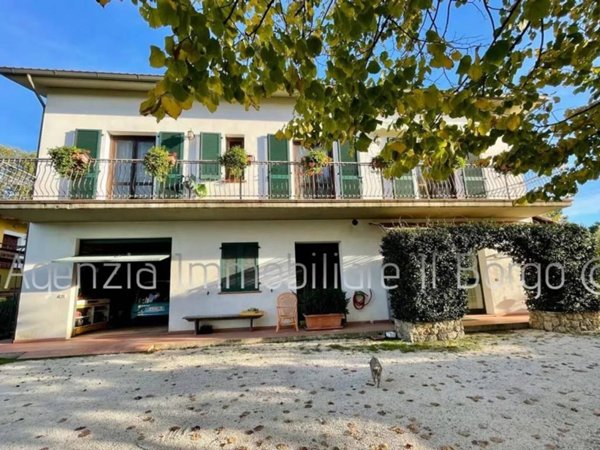 casa indipendente in vendita a Manciano