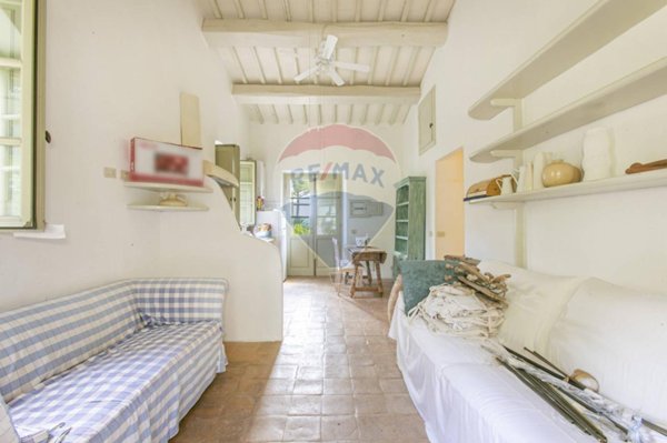 appartamento in vendita a Manciano in zona Montemerano