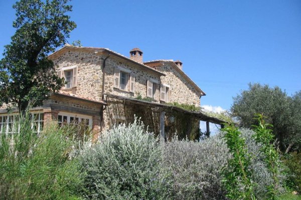 casale in vendita a Manciano