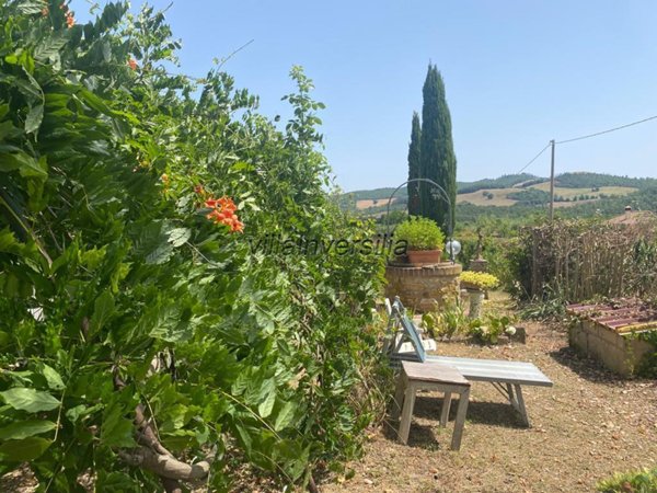 casa indipendente in vendita a Manciano in zona Saturnia