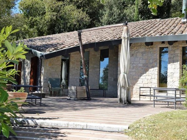 casa indipendente in vendita a Manciano in zona Saturnia