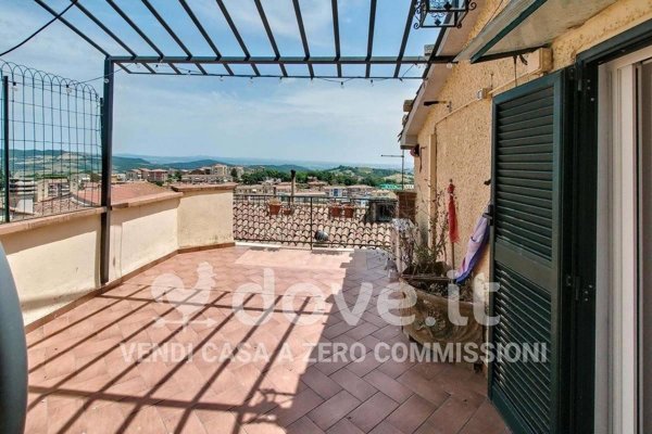 appartamento in vendita a Manciano in zona Saturnia