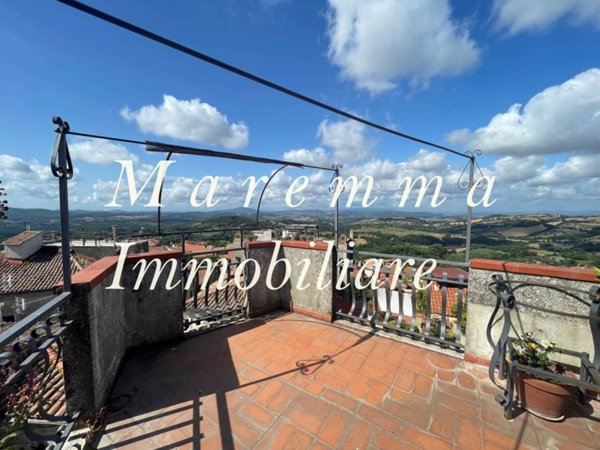 appartamento in vendita a Manciano in zona Saturnia