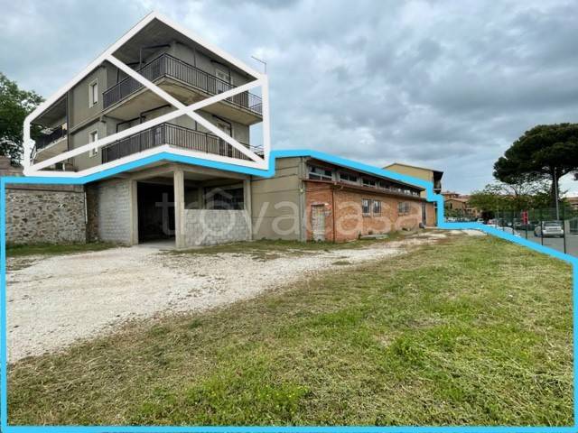 appartamento in vendita a Manciano in zona Saturnia