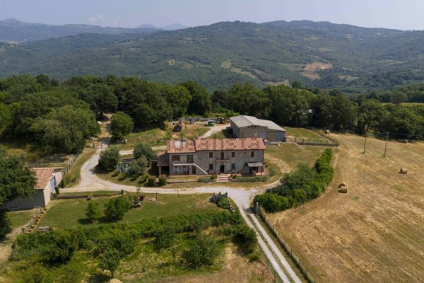 casale in vendita a Manciano