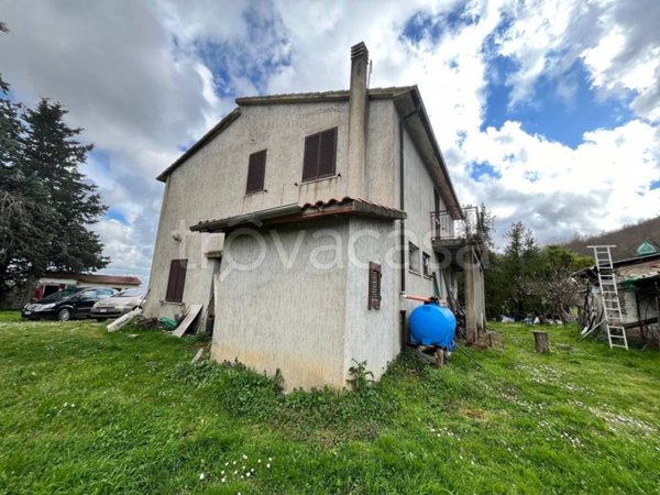 casa indipendente in vendita a Manciano in zona Saturnia