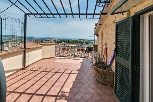 appartamento in vendita a Manciano in zona Saturnia