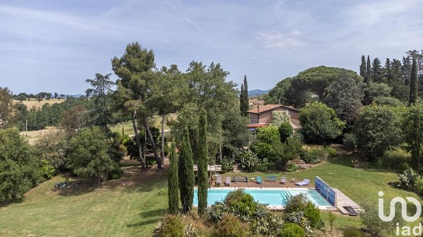 casa indipendente in vendita a Manciano