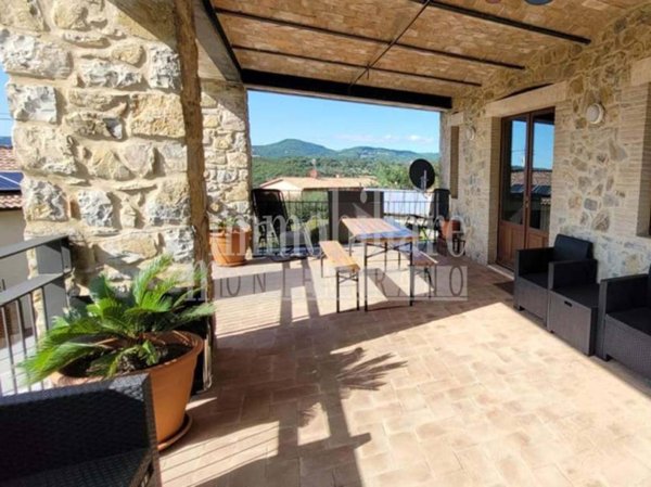 casa indipendente in vendita a Manciano in zona Poggio Murella