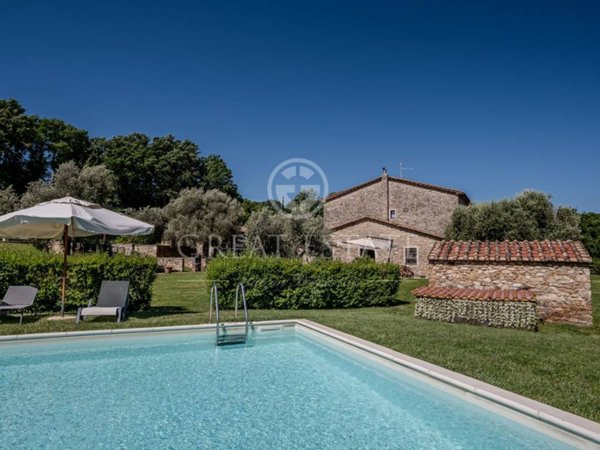 casa indipendente in vendita a Manciano in zona Saturnia