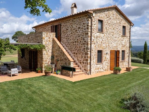 casale in vendita a Manciano in zona Saturnia