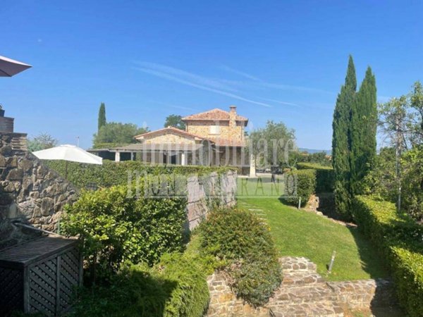 casa indipendente in vendita a Manciano in zona Saturnia