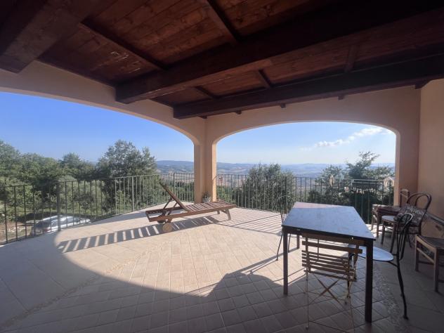 negozio in vendita a Manciano in zona Saturnia