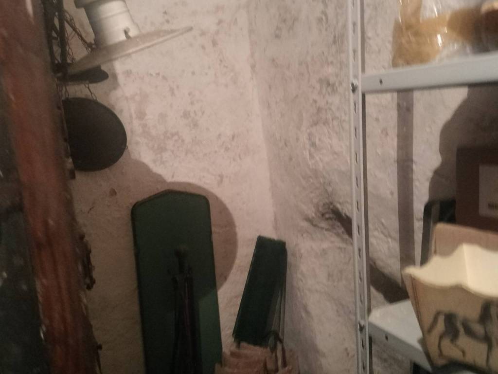 locale di sgombero in vendita a Manciano