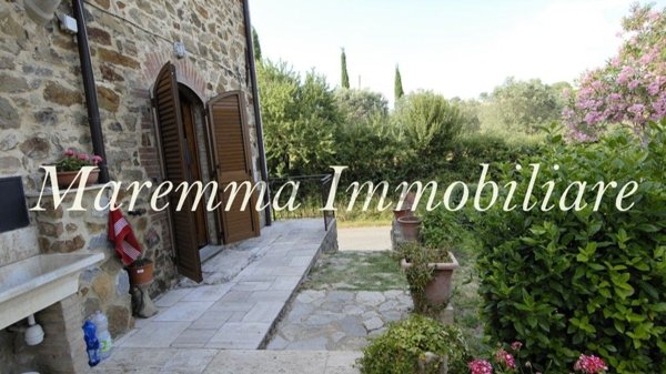 casale in vendita a Manciano