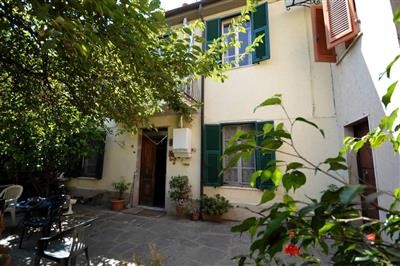 casa indipendente in vendita a Manciano in zona Capanne