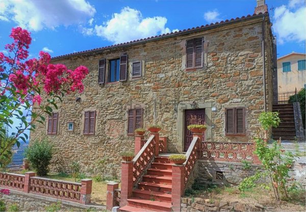 casale in vendita a Manciano in zona Poggio Murella