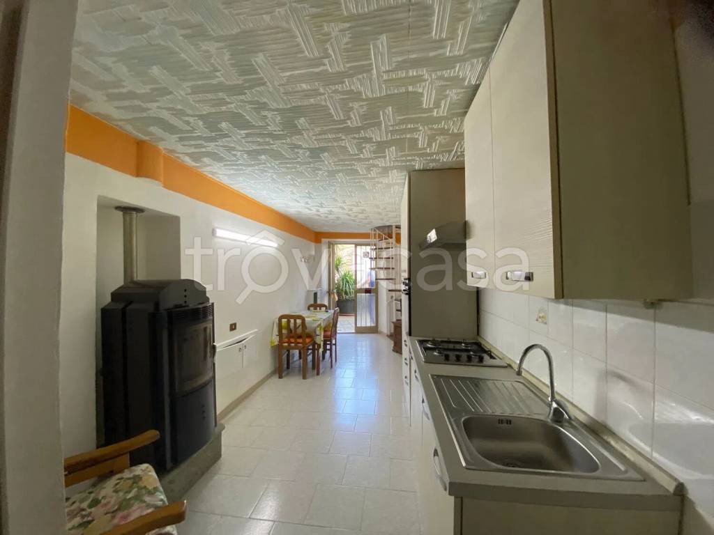 appartamento in vendita a Manciano in zona Saturnia