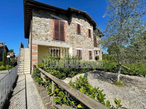 appartamento in vendita a Manciano in zona Poggio Murella