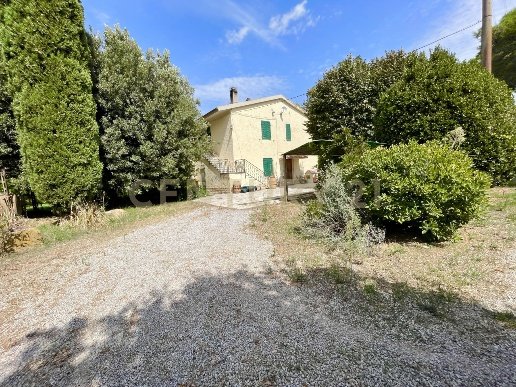 casa indipendente in vendita a Manciano