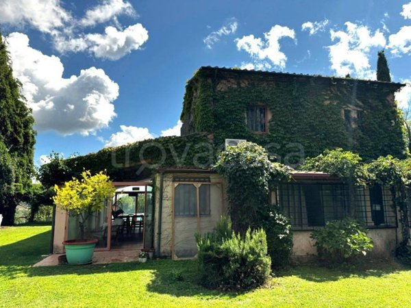 casa indipendente in vendita a Manciano in zona Saturnia