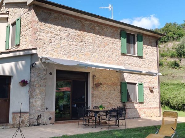 casa indipendente in vendita a Manciano in zona Marsiliana