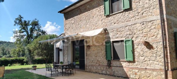 casa indipendente in vendita a Manciano in zona Marsiliana