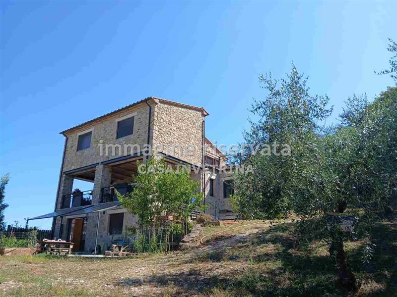 casa indipendente in vendita a Manciano in zona Poggio Murella