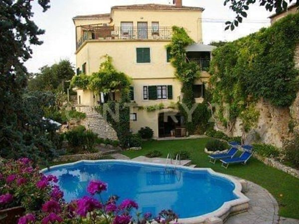 casa indipendente in vendita a Manciano in zona Saturnia