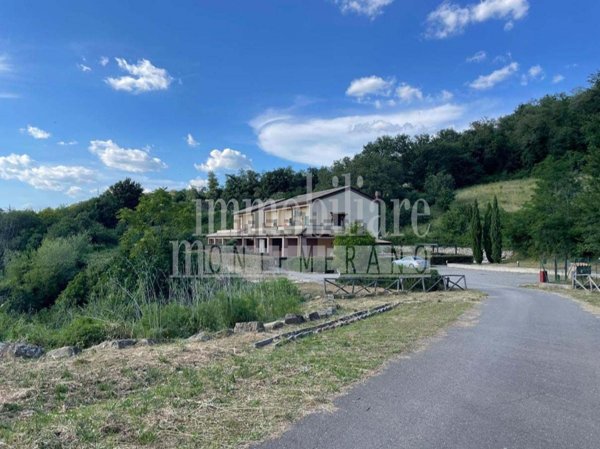 appartamento in vendita a Manciano in zona Saturnia