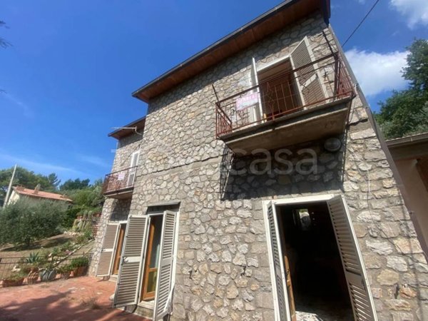 casa indipendente in vendita a Manciano in zona Saturnia