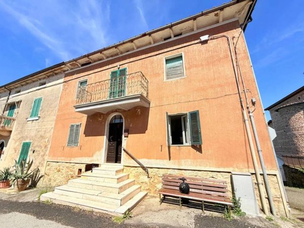 casa indipendente in vendita a Manciano in zona San Martino sul Fiora
