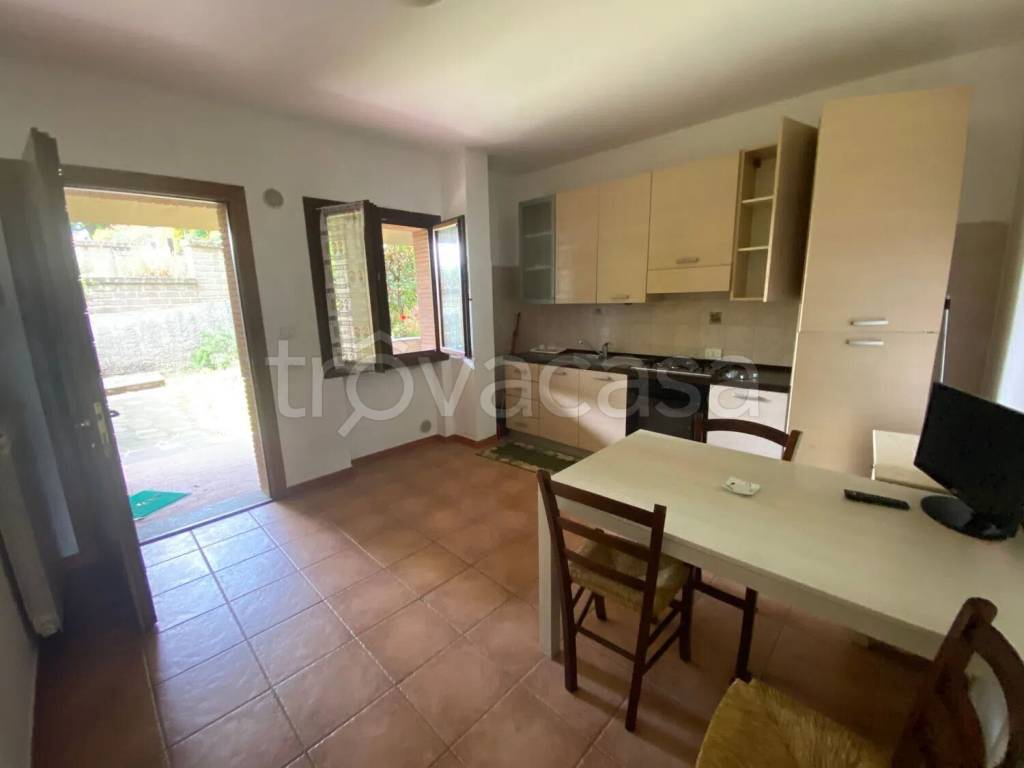 casa indipendente in vendita a Manciano in zona Saturnia