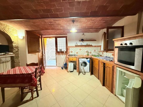 appartamento in vendita a Manciano in zona Saturnia