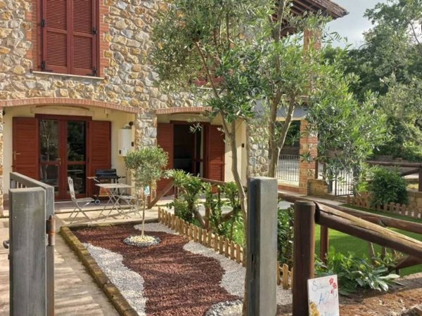 appartamento in vendita a Manciano in zona Poggio Murella