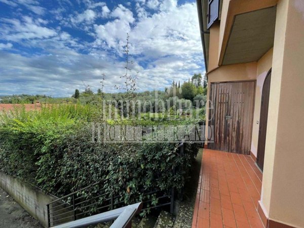 appartamento in vendita a Manciano in zona Montemerano