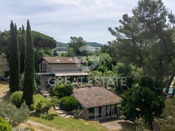 casa indipendente in vendita a Manciano in zona Saturnia