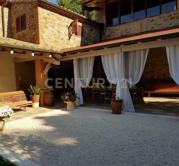 casa indipendente in vendita a Manciano in zona Poggio Murella